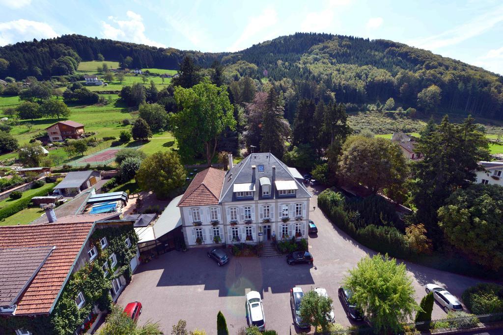 Logis La Residence Le Val-dʼAjol Екстериор снимка