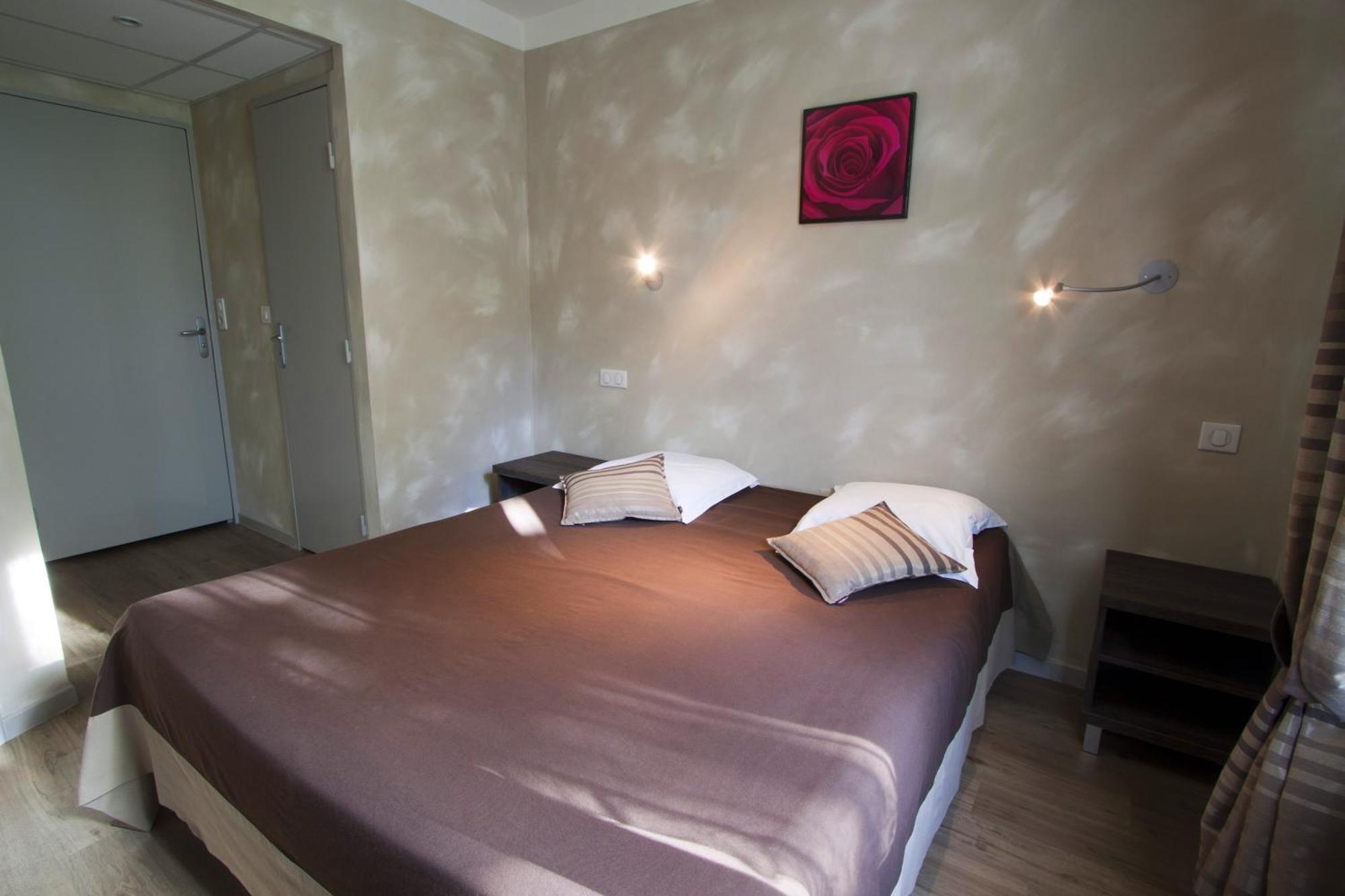 Logis La Residence Le Val-dʼAjol Екстериор снимка